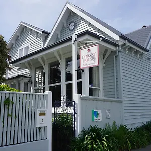 Dorset House Backpackers , Christchurch New Zealand
