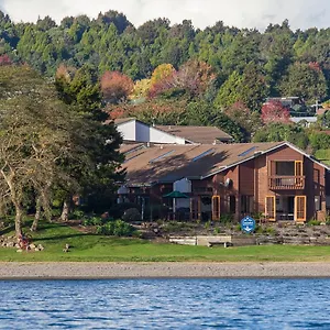 Cascades Lakefront Motel