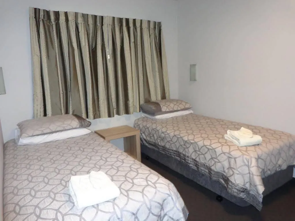 Clearwater Motor Lodge Taupo New Zealand